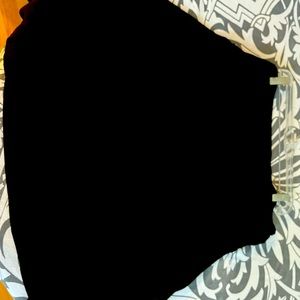 Darling black pull on a-line H&M skirt Size L 23” long from waist